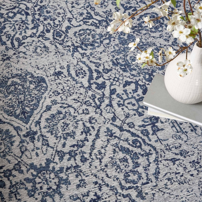 Damask Das06 Ivory/Navy Rug