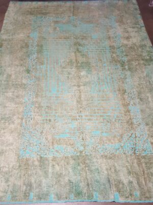Artemisa 251 Green 11' 1" X 17' 4"